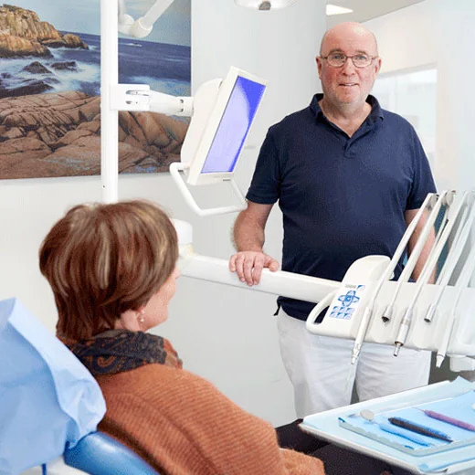 Tannlege og pasient hos Tannklinikken Marisol & Kaldheim